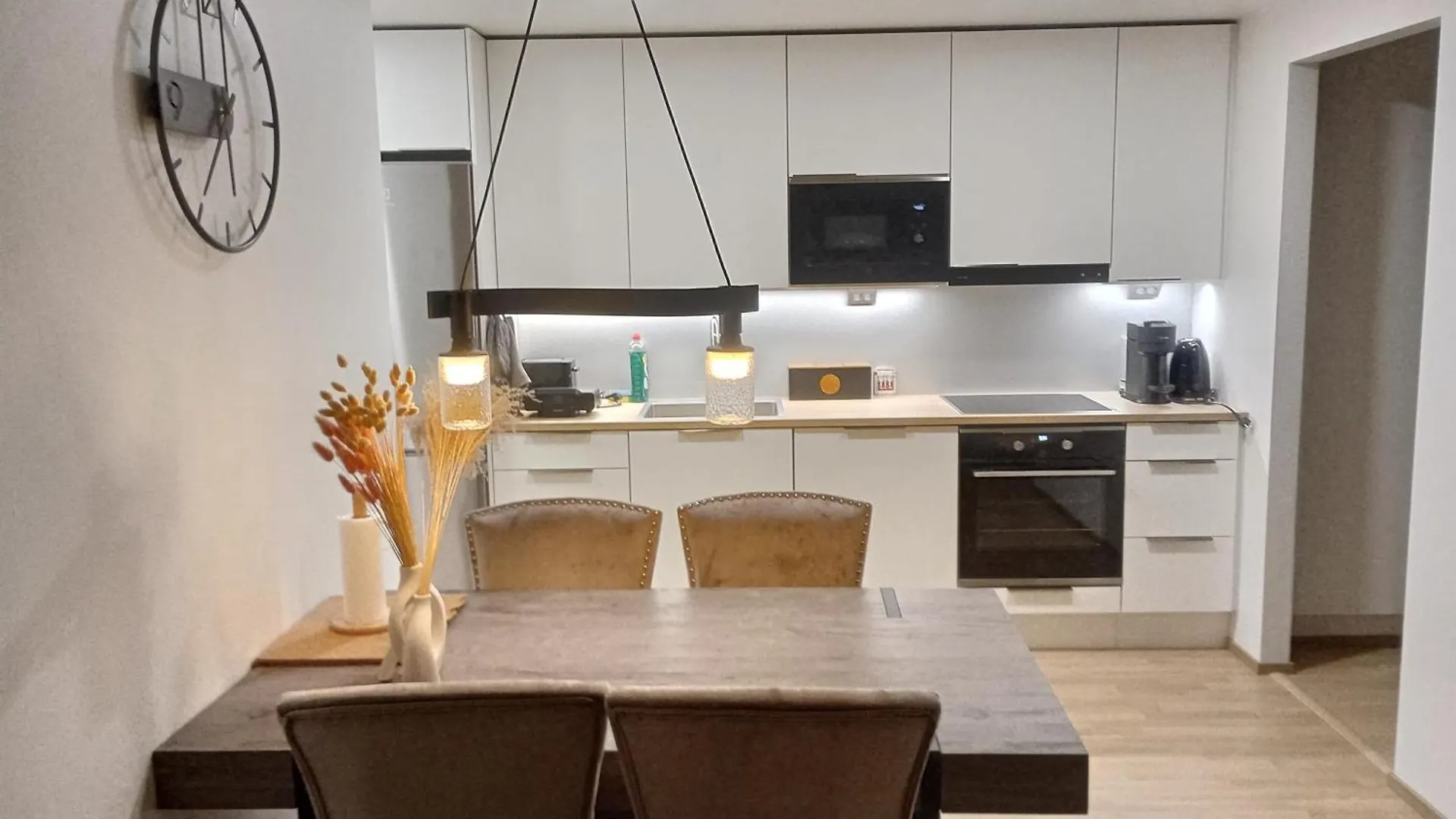 Apartamento Eco-Apartment & Balcony Near Mall Of Tripla, Helsínquia